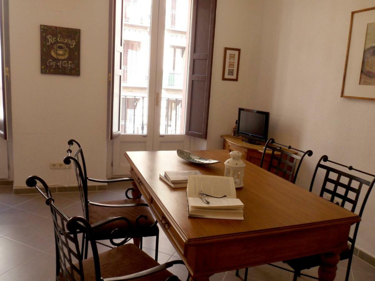 Apartamento Temporada Madrid Bagian luar foto